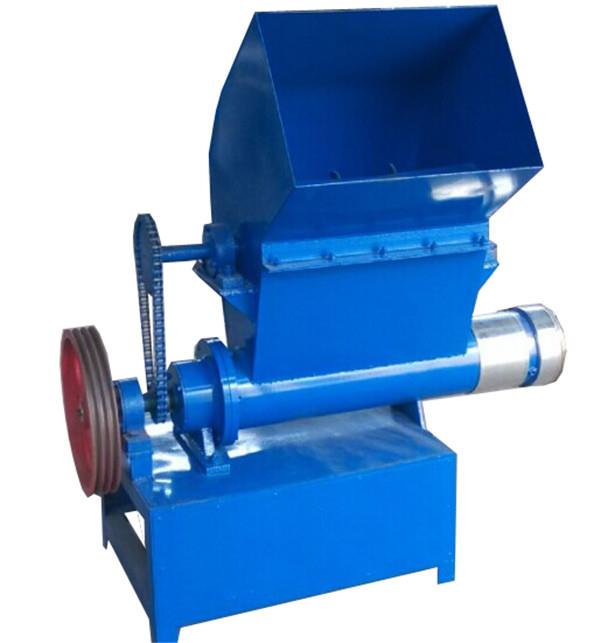 工序簡單易操作,設備占地面積小,能耗低,產量高,投資小,1人即可操作。 工序簡單易操作,設備占地面積小,能耗低,產量高,投資小,1人即可操作。