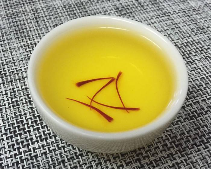 藏紅花泡茶 藏紅花泡茶