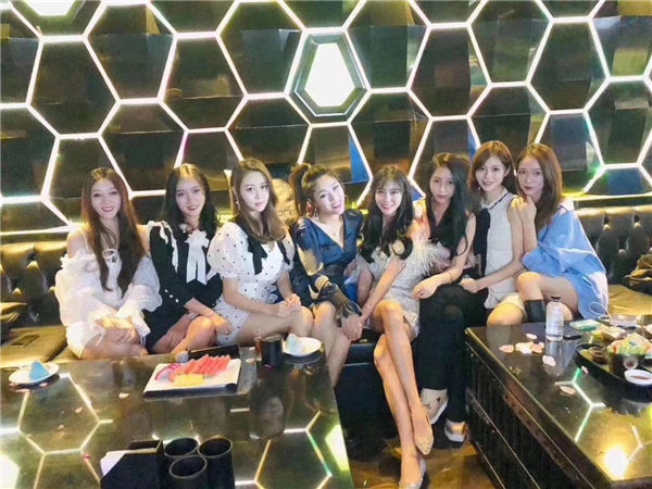 重慶夜總會(huì)_重慶高端好玩的葷場(chǎng)KTV夜總會(huì)有哪些