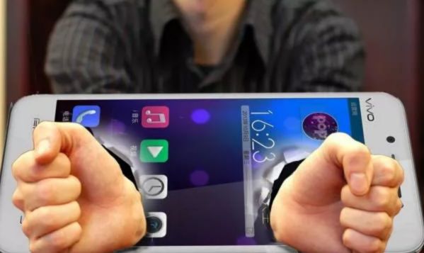 手機(jī)與上帝的對話!看完讓人醒悟過來……