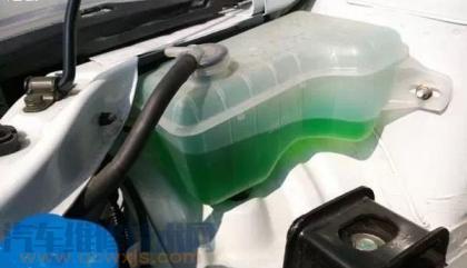 添加防凍液注意事項 防凍液添加不能過多也不能過少 添加防凍液注意事項 防凍液添加不能過多也不能過少