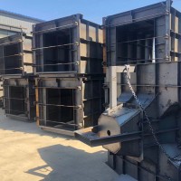 水利流水槽鋼模具款式，預(yù)制流水槽鐵模具質(zhì)量
