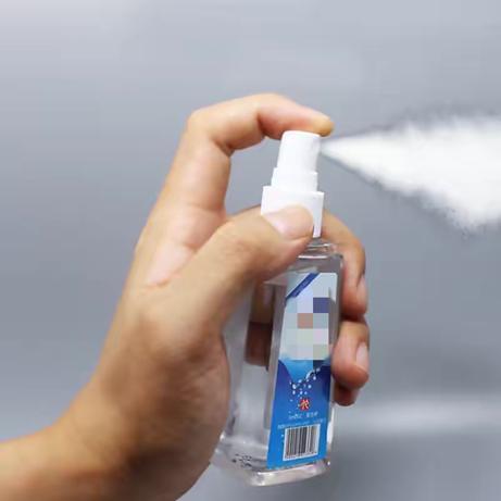 上海醫生難回家 進小區被噴消毒液,家人也被區別對待